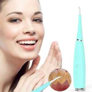 woman holding Clearpik and smiling